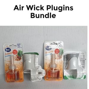 Air Wick Warmer Bundle with 2 Plugins and 2 ½ Great Value Hawaiian Scent Refill
